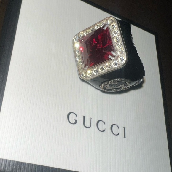 Authentic GUCCI crystal encrusted GG ring - Picture 5 of 6